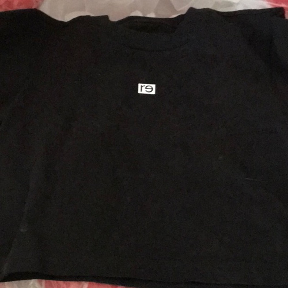 Cropped Re_Inc shirt